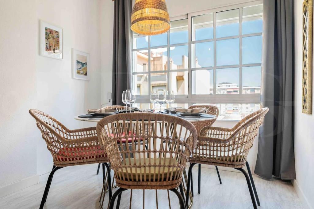 מאלגה Spacious & Authentic Apartment By Rems מראה חיצוני תמונה